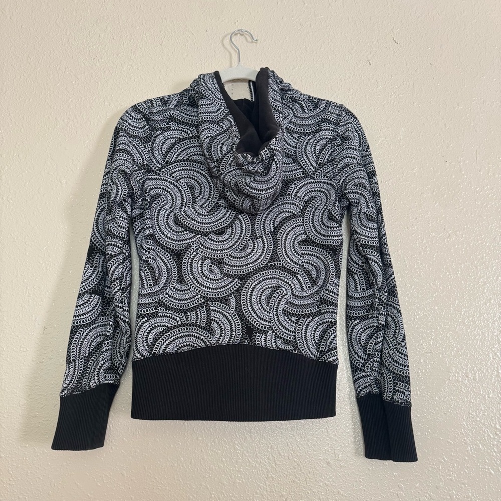 The North Face Black White Geometric Print Terry Zip Up Hoodie - Picture 2 of 6
